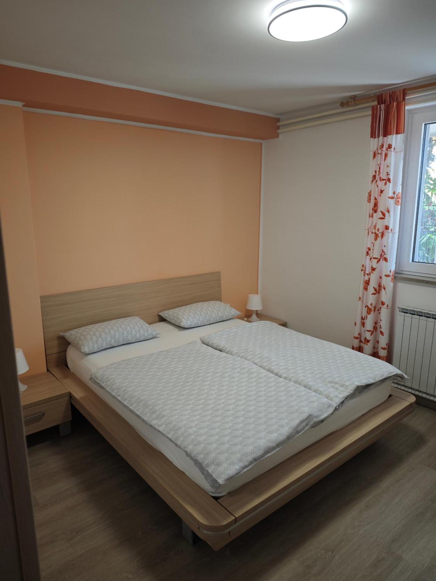 Miklus Apartament *